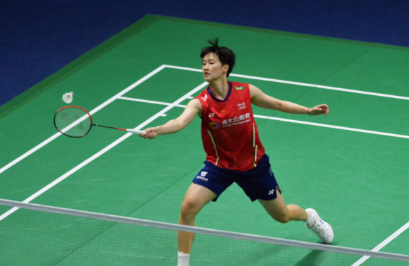 一个更具商 一个更具商