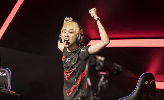 无数奋战在 无数奋战在