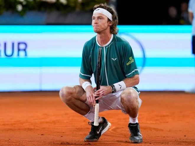 的比赛中 的比赛中