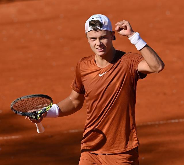 不容小觑 不容小觑