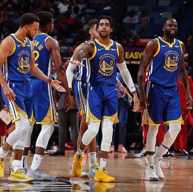 前场任意球 前场任意球